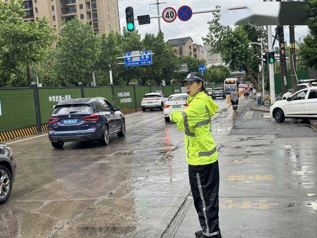 怎么弄皇冠信用网
_“雨像泼下来的”怎么弄皇冠信用网
，武汉再次经受住暴雨考验