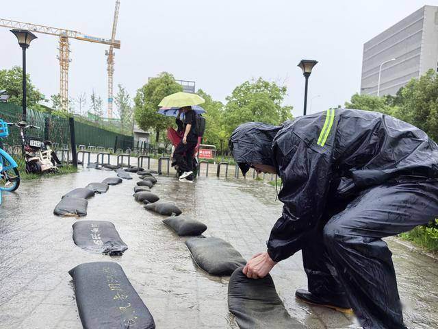 怎么弄皇冠信用网
_“雨像泼下来的”怎么弄皇冠信用网
，武汉再次经受住暴雨考验